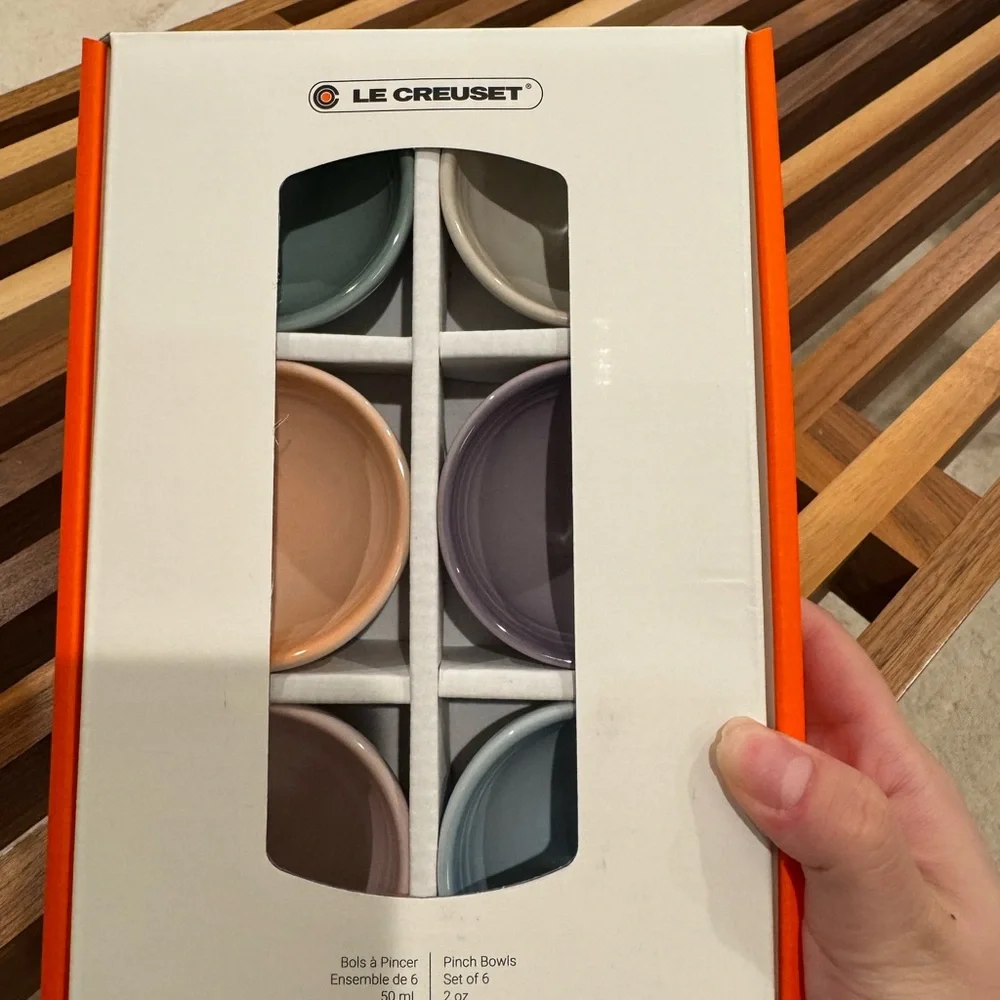 LE CREUSET VANCOUVER PASTEL STONEWARE 2oz PINCH BOWL SET OF 6 *NIB* - Picture 4 of 5